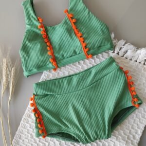 BIQUINI INFANTIL C/ POMPOM NO TOP E CALCINHA